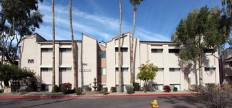 Crystal Springs II in Scottsdale, AZ - Building Photo