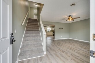 4 Lexington Ct in Johnson City, TN - Building Photo - Building Photo