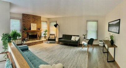 1776 Alan Deatherage Dr in Bolingbrook, IL - Building Photo - Building Photo
