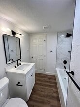 1019 N Chandler Dr in Fort Worth, TX - Building Photo - Building Photo