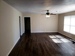 1224 W Beech St in Durant, OK - Building Photo - Building Photo