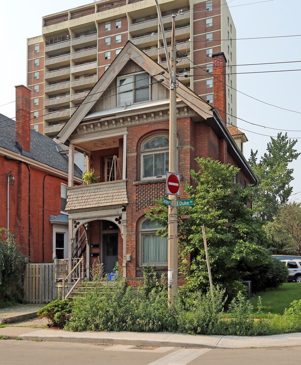 143 Duke St in Hamilton, ON - Building Photo