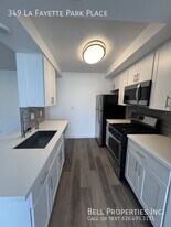 349 La Fayette Parkk Pl in Los Angeles, CA - Building Photo