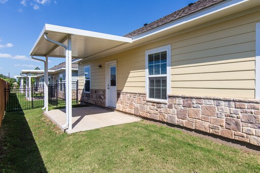 3705 Vista Cove Dr in Waco, TX - Building Photo - Building Photo
