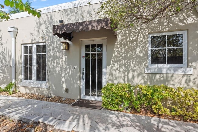 4213 Bougainvilla Dr in Lauderdale-by-the-Sea, FL - Building Photo - Building Photo