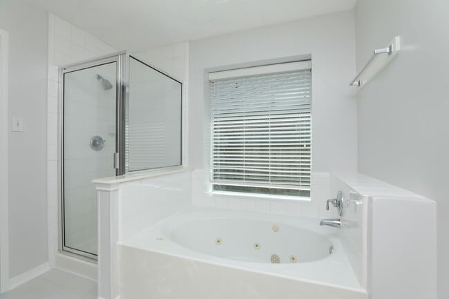 property at 3326 Appleton Dr
