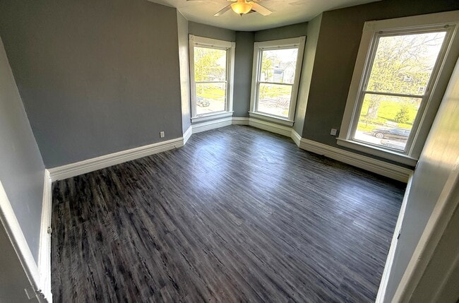 133 W 13th St, Unit 3
