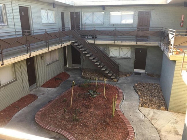 1849 Richmond Ave-Unit -48 in Houston, TX - Building Photo - Building Photo