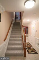 2415 Terra Cotta Cir in Herndon, VA - Building Photo