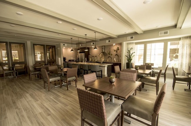 Providence at Kuykendahl Court Senior in Conroe, TX - Building Photo - Building Photo