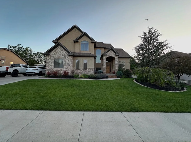 property at 14322 S Fox Creek Dr