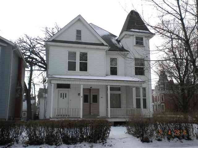 133 W 13th St in Davenport, IA - Building Photo