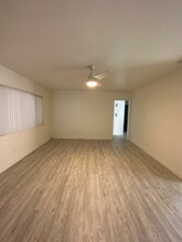 210 S Illinois St, Unit Apt 2 in Anaheim, CA - Building Photo - Building Photo