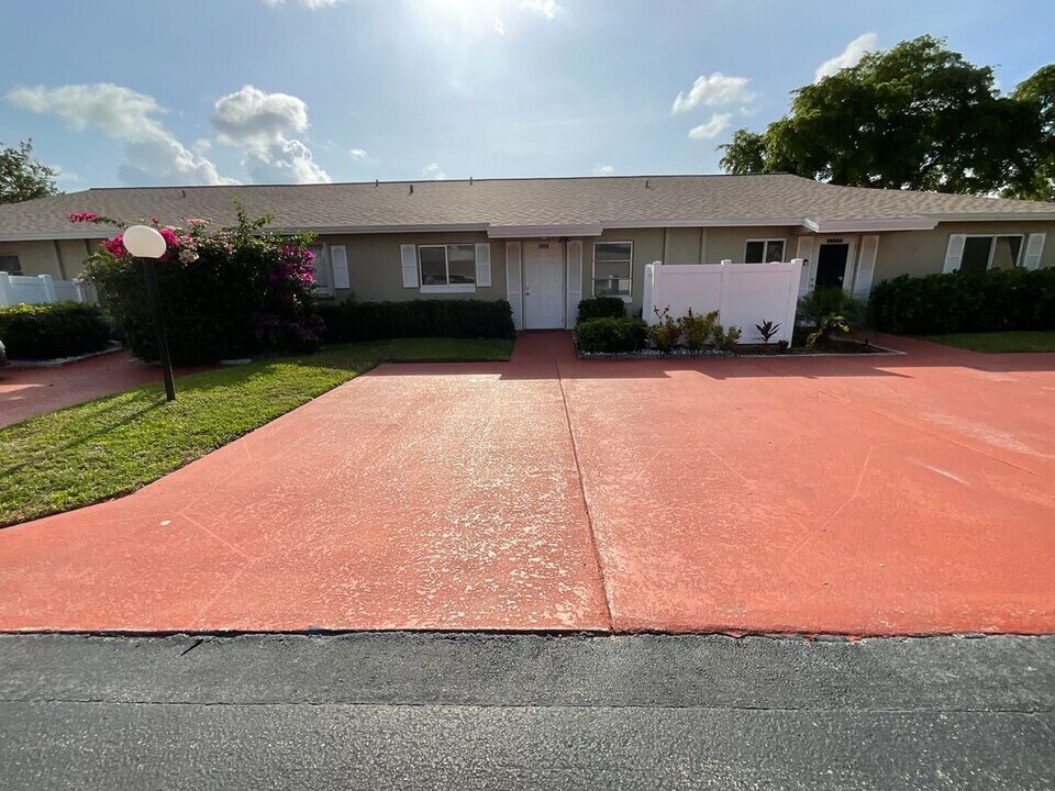 18856 Argosy Dr in Boca Raton, FL - Building Photo