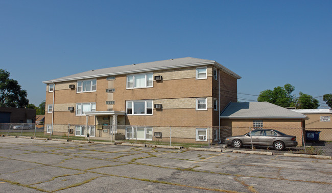 7244 Archer Ave in Summit Argo, IL - Foto de edificio - Building Photo