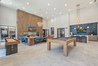 LIVIA at Scripps Ranch in San Diego, CA - Foto de edificio - Building Photo