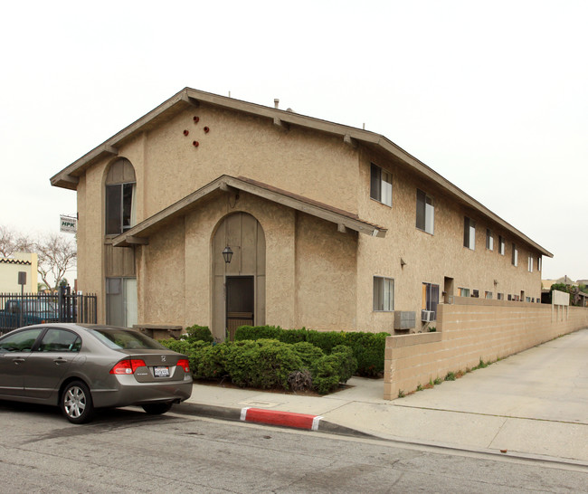 9851 Belmont St in Bellflower, CA - Building Photo - Building Photo