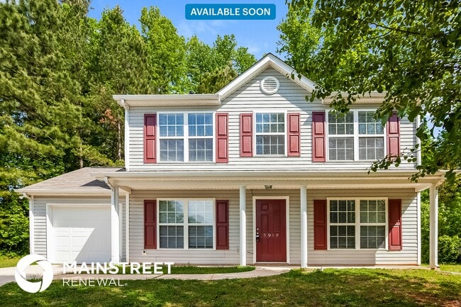 property at 5949 Hamilton Oaks Dr