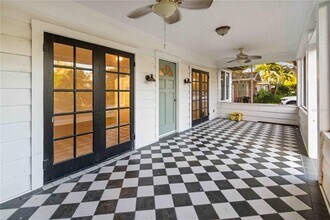 2302 12th St N in St. Petersburg, FL - Foto de edificio - Building Photo