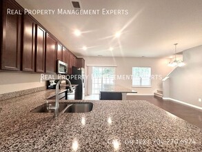 9341 Grand Valley Dr in Charlotte, NC - Building Photo - Building Photo