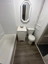 2 Park Ave, Unit APT 1 in Troy, NY - Building Photo - Building Photo