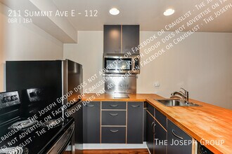 211 Summit Ave E in Seattle, WA - Building Photo - Building Photo