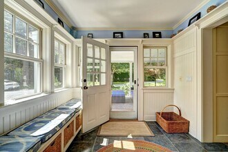 15 Buell Ln in East Hampton, NY - Foto de edificio - Building Photo