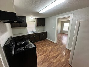 4201 Chapman St in Houston, TX - Building Photo - Building Photo