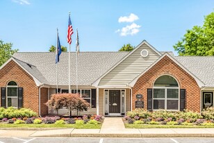 Autumn Wind Apartments in Winchester, VA - Building Photo