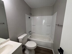 Welcome to 1700 Crrning Ave! in Memphis, TN - Building Photo - Building Photo