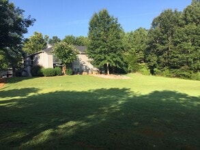 112 Windtree Ct in Greenwood, SC - Building Photo - Building Photo