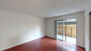 18181 Happy Ln in Sonoma, CA - Building Photo - Building Photo