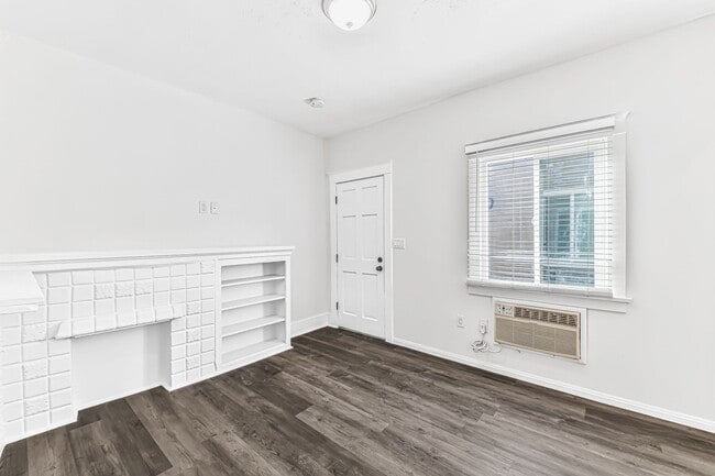 908 Martin Luther King Jr Ave, Unit 04 in Long Beach, CA - Foto de edificio - Building Photo