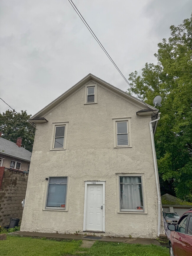 100 Harry L Dr, Unit 2