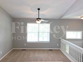 66 Chip Dr in O'Fallon, MO - Foto de edificio - Building Photo