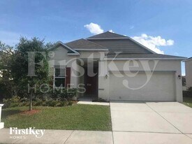 1124 Berkley Ridge Ln in Auburndale, FL - Building Photo