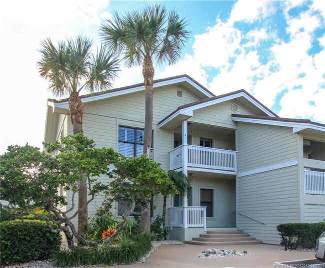 2040 NE Ocean Blvd in Stuart, FL - Building Photo - Building Photo