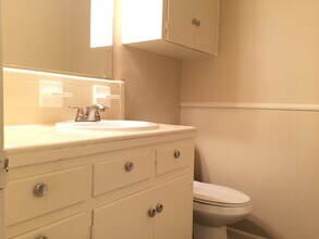 1718 Glen Alta Dr in Irving, TX - Foto de edificio - Building Photo