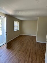 1566 Embreeville Rd in Coatesville, PA - Building Photo - Building Photo