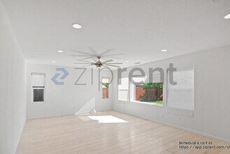 2342 Augusta Ave in Tracy, CA - Building Photo - Building Photo