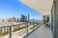 300 Sunny Isles Blvd, Unit # 4-2207 in Sunny Isles Beach, FL - Building Photo - Building Photo