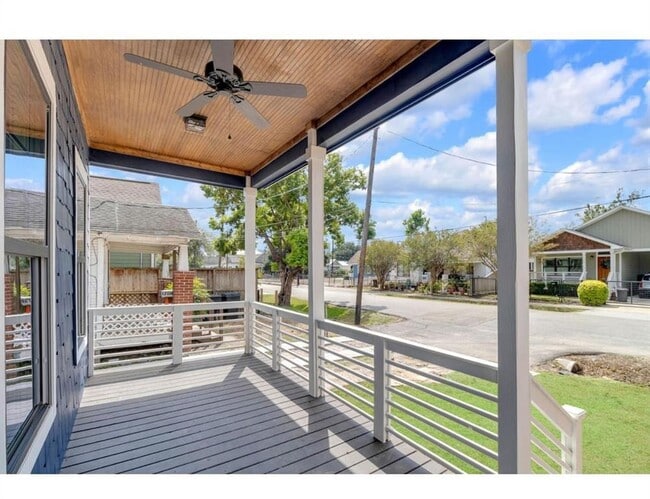 property at 1708 Gentry St
