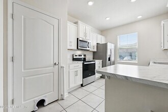417 Running Wds St in Orange Park, FL - Building Photo - Building Photo