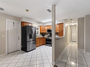 1219 S 10th St in Fort Pierce, FL - Foto de edificio - Building Photo