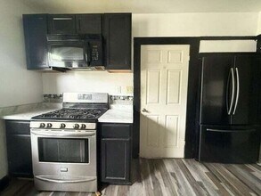 4668 N 29th St in Milwaukee, WI - Building Photo - Building Photo