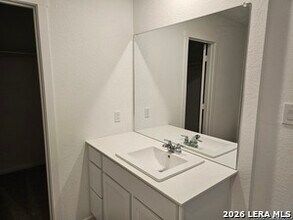 507 Layne Overlook in San Antonio, TX - Building Photo - Building Photo