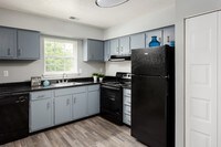 Building Photo - Rolling Hills Apartamentos in Louisville, Kentucky