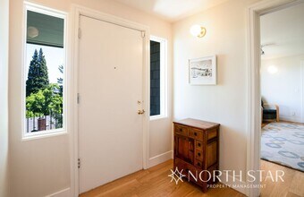 1221 NW Summit Ave in Portland, OR - Building Photo - Building Photo