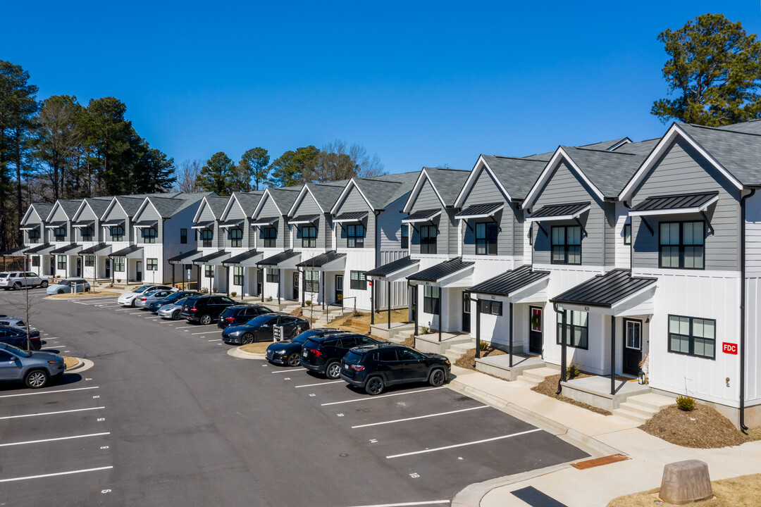 Pleasant Pines Townhomes in Raleigh, NC - Building Photo