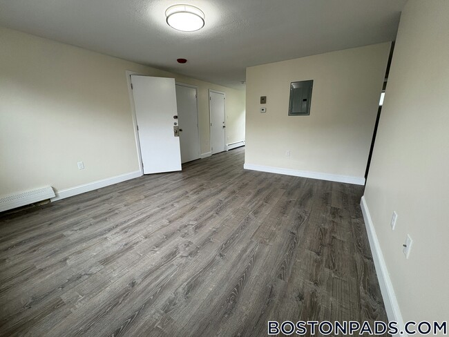 9 River Dr